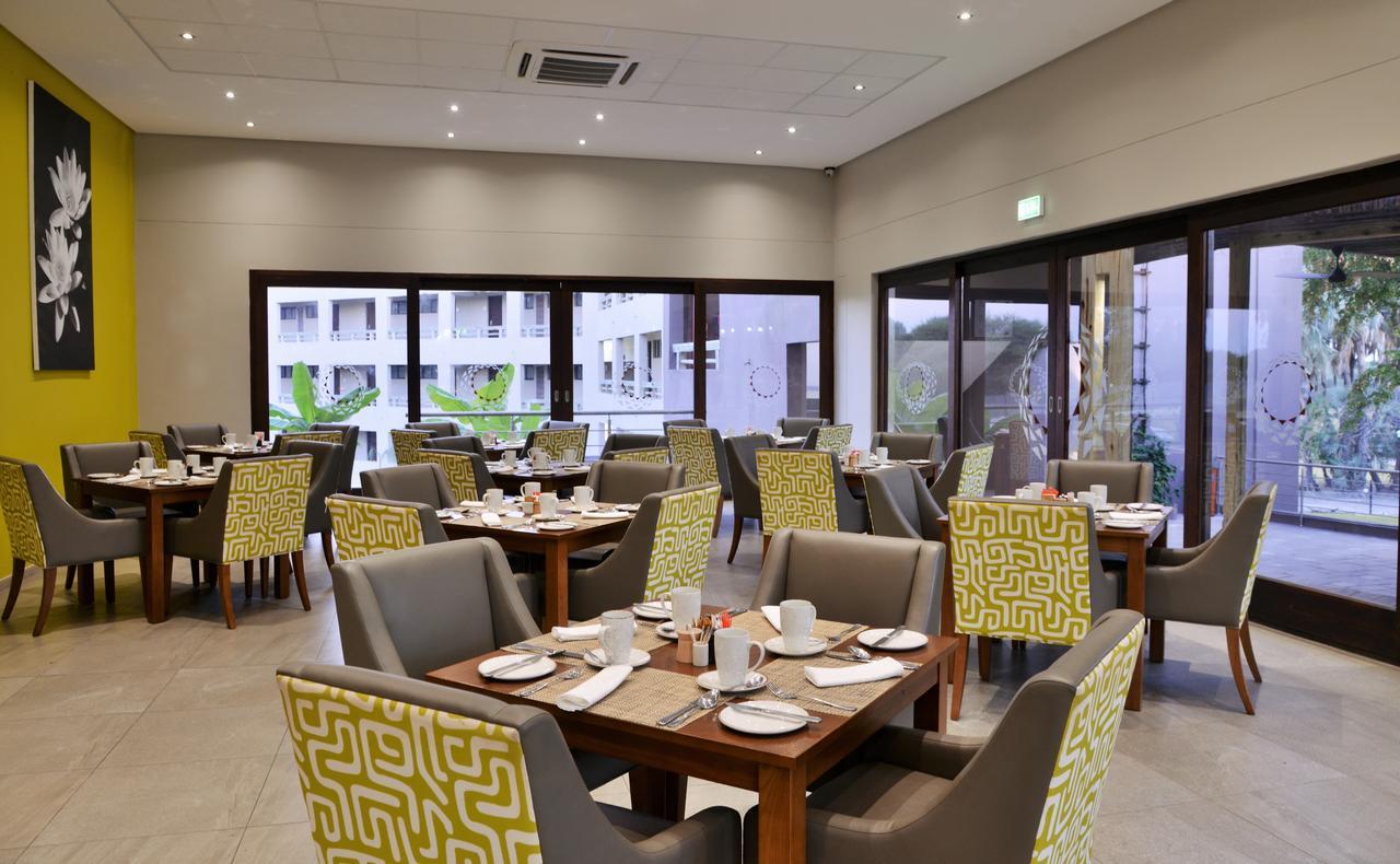Cresta Maun Hotel Exteriér fotografie